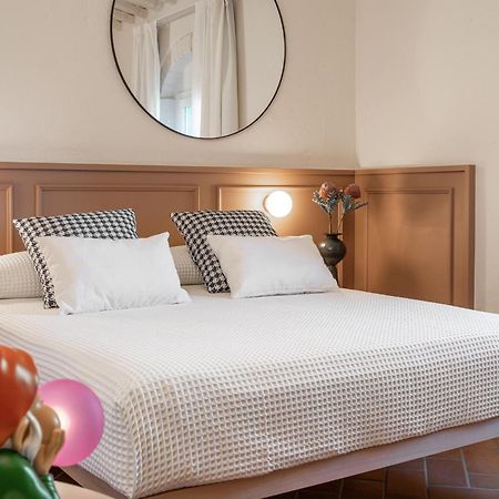 Scarlea Rooms Cecina  Exterior photo