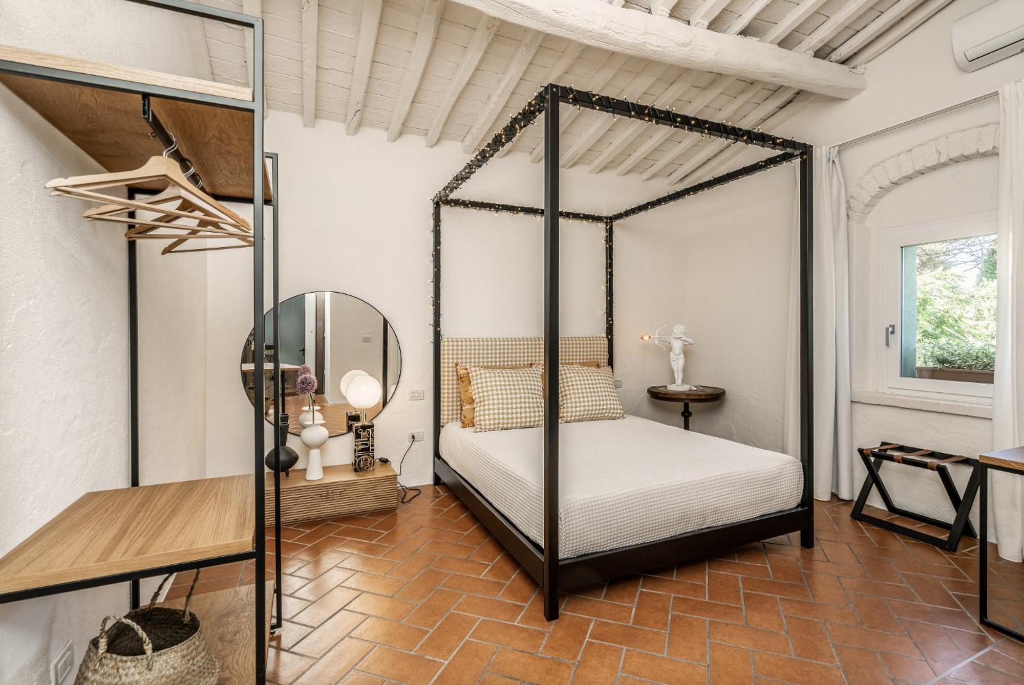 Scarlea Rooms Cecina  Exterior photo